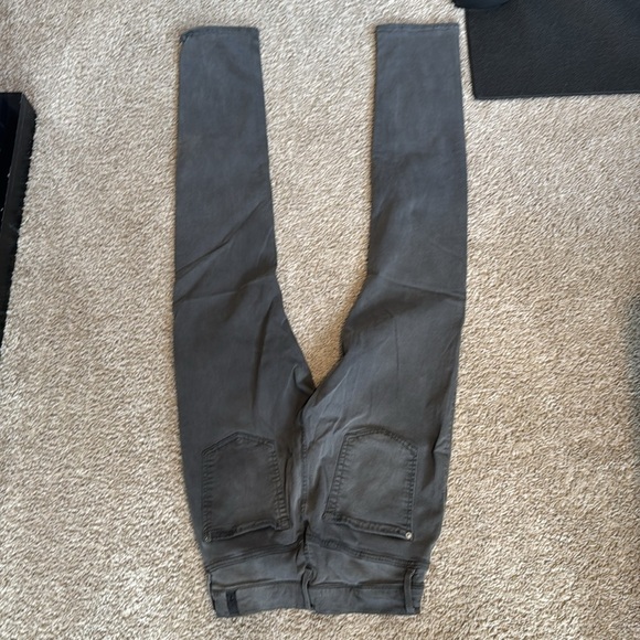 7 For All Mankind Paxtyn Skinny - Picture 12 of 12